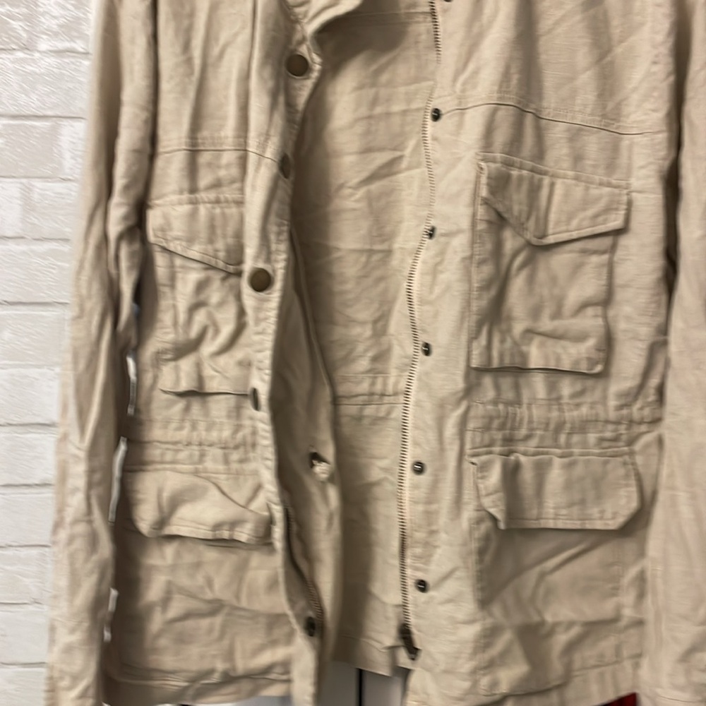 🩷Beige Jacket 🩷 - Picture 2 of 5